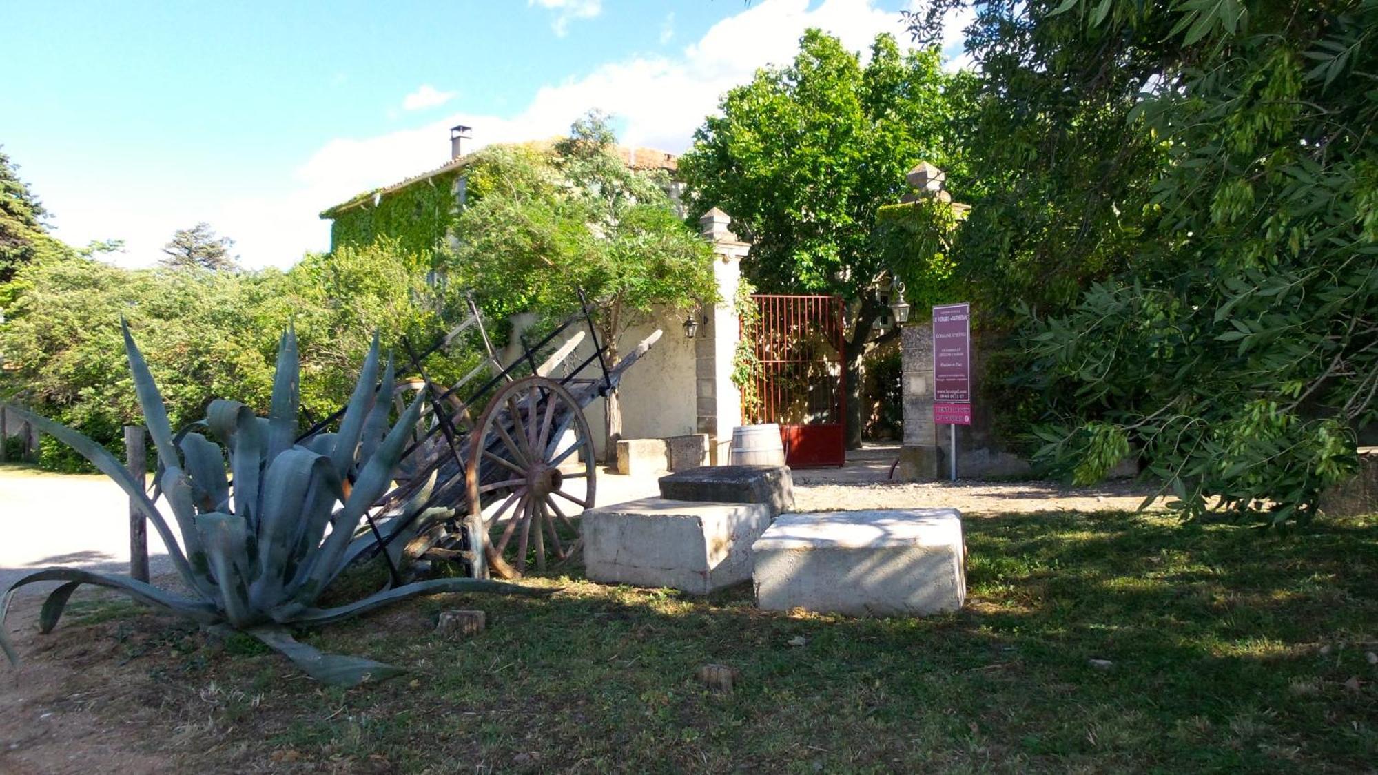 Chateau Le Vergel Authenac Ginestas Rum bild
